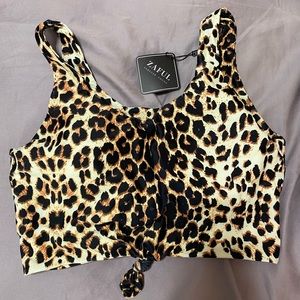Leopard pint bikini top NWT
